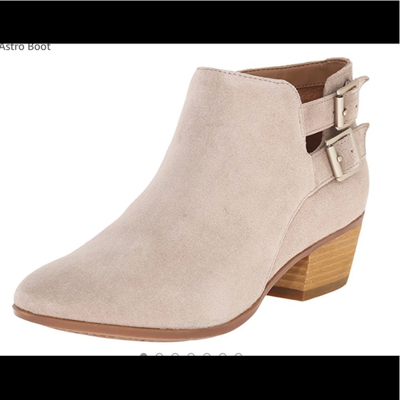 Clarks Bootie Real Suede Super Comfortable!! - Picture 3 of 8